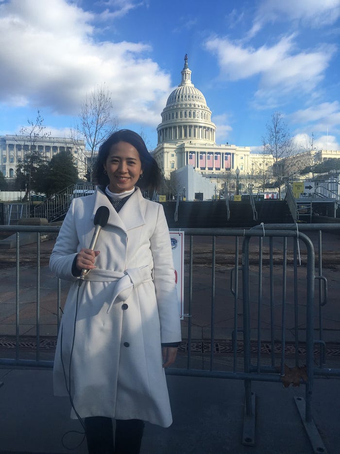 取材は、日本から1人で行って、現地で特派員記者と合流というケースも多々。1人旅は慣れっこになりました。(提供写真)