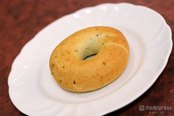 パンにはハーブがたっぷり