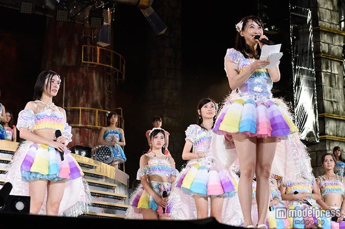 手紙で想いを伝える(C)AKS