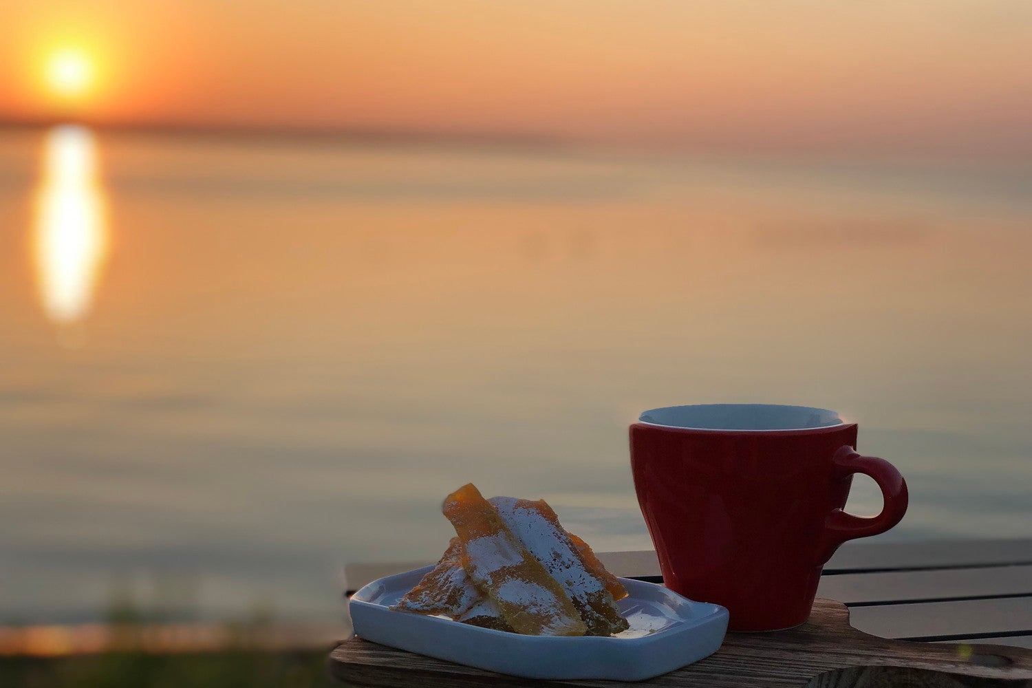 朝焼け絶景サイクリング／画像提供：星野リゾート
