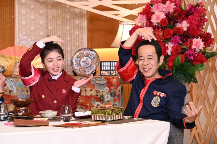 小芝風花、岡村隆史(C)日本テレビ