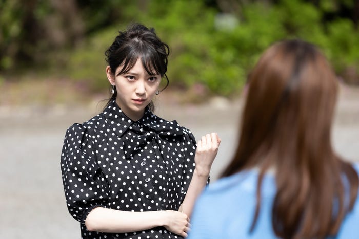 堀未央奈「探偵が早すぎる~春のトリック返し祭り~」より(C)読売テレビ・日本テレビ