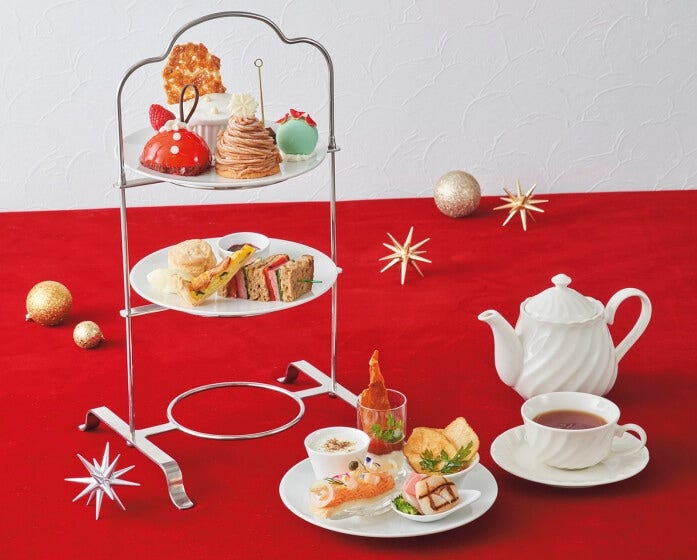 「パークサイド・グリル」のクリスマス・アフタヌーンティー（紅茶6種＋コーヒーおかわり自由） 4000円　画像提供：ユニバーサル・スタジオ・ジャパン