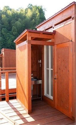 個別シャワー・個別トイレ完備 ／画像提供：マリントピアリゾート