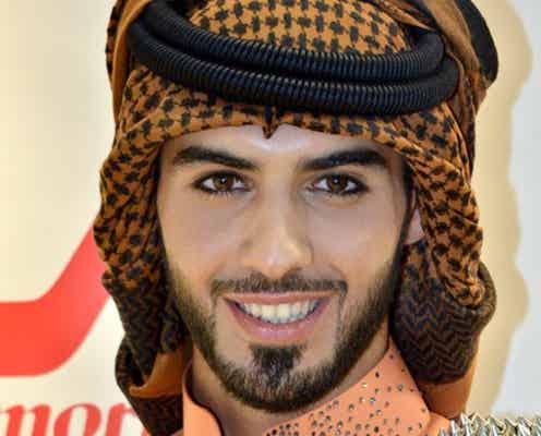 イケメン過ぎて国外退去の男が「TGC」に登場、とろける笑顔に観客うっとり