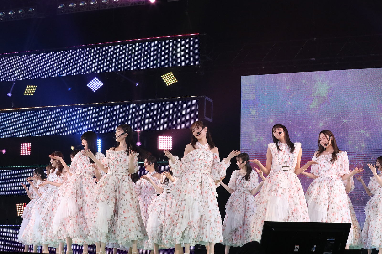 乃木坂46（C）Rakuten GirlsAward 2023 S／S