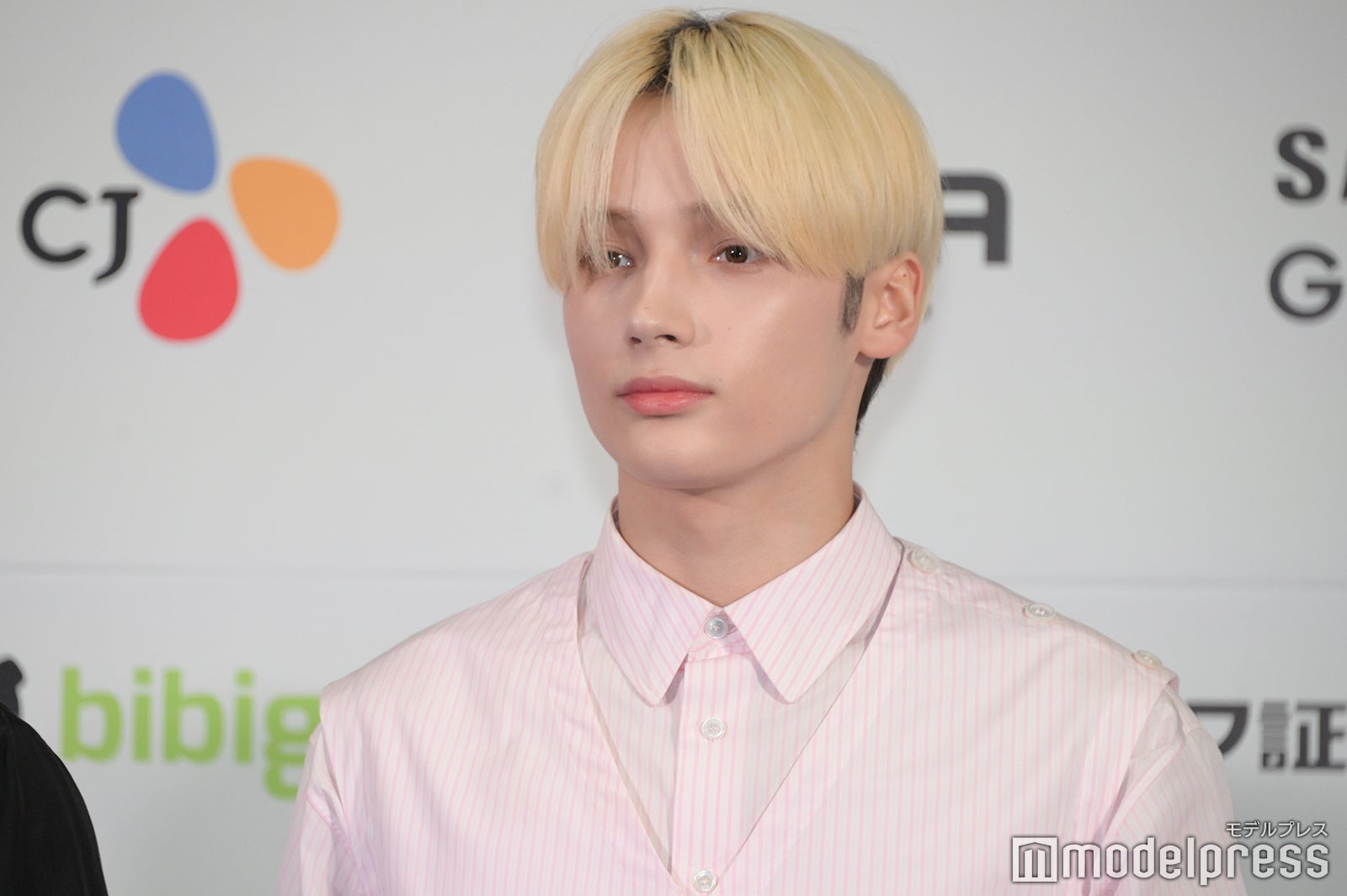 TXTスビン、色気漂う“ヘルメット外し”に悶絶の声止まず 2曲