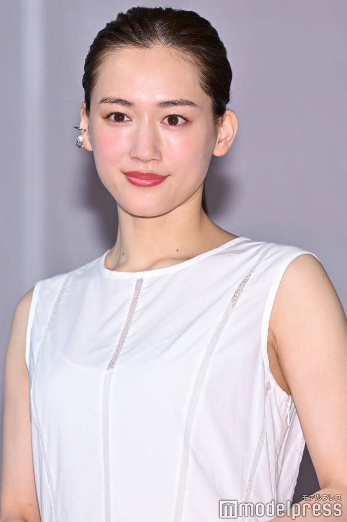 綾瀬はるか (C)モデルプレス