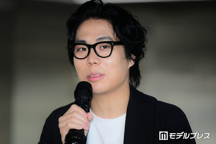 くるま(C)モデルプレス