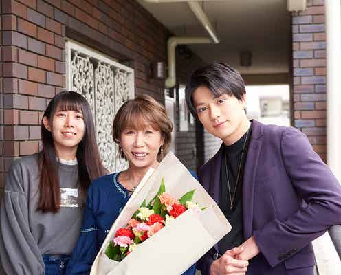新田真剣佑、母の日サプライズ “お母さん”直接訪問