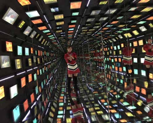 蜷川実花、色気香る旬な「男たち」の個展が海外初進出 初の“360度”デジタルトンネルも