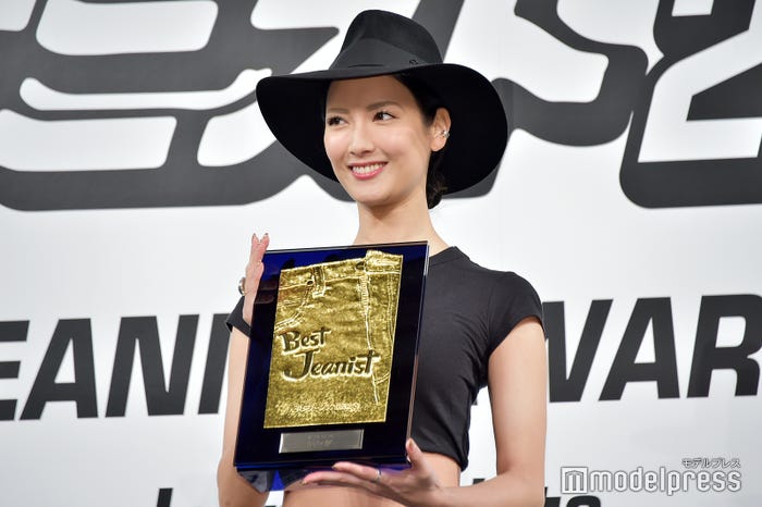 殿堂入りを果たした菜々緒(C)モデルプレス