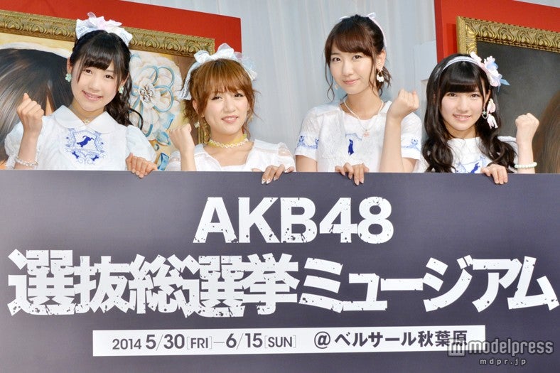 （左より）西野未姫、高橋みなみ、柏木由紀、岡田奈々