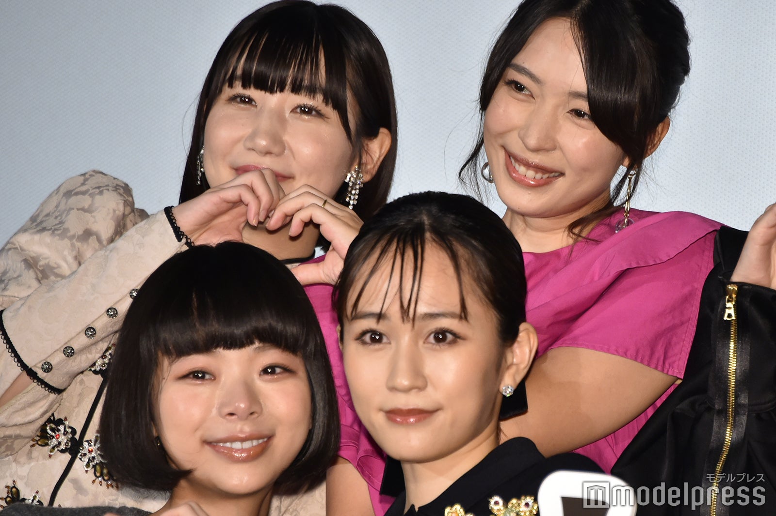 （左上から時計回りに）根本宗子氏、黒川芽以、前田敦子、趣里 （C）モデルプレス