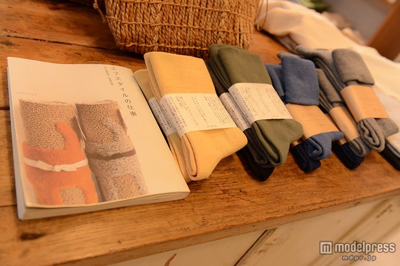 やさしい色合いのソックス