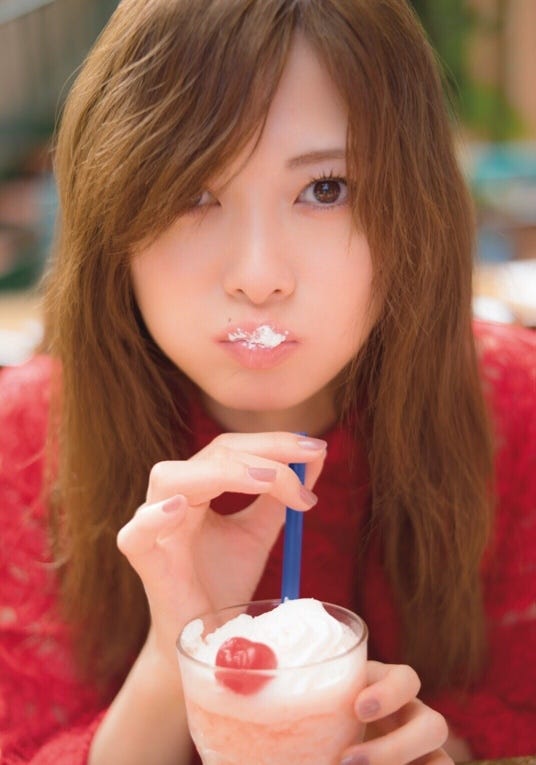 白石麻衣2ndソロ写真集『パスポート』(2月7日発売)/画像提供:講談社