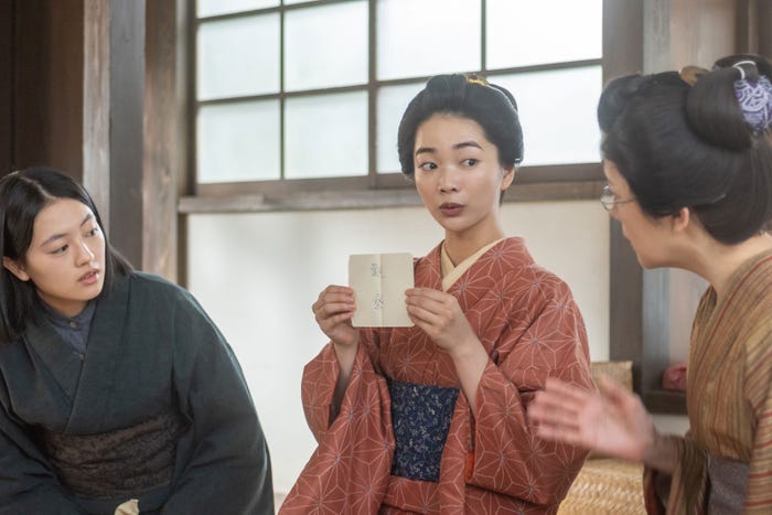 上坂樹里、見上愛、菊池亜希子「風、薫る」第25話(C)NHK