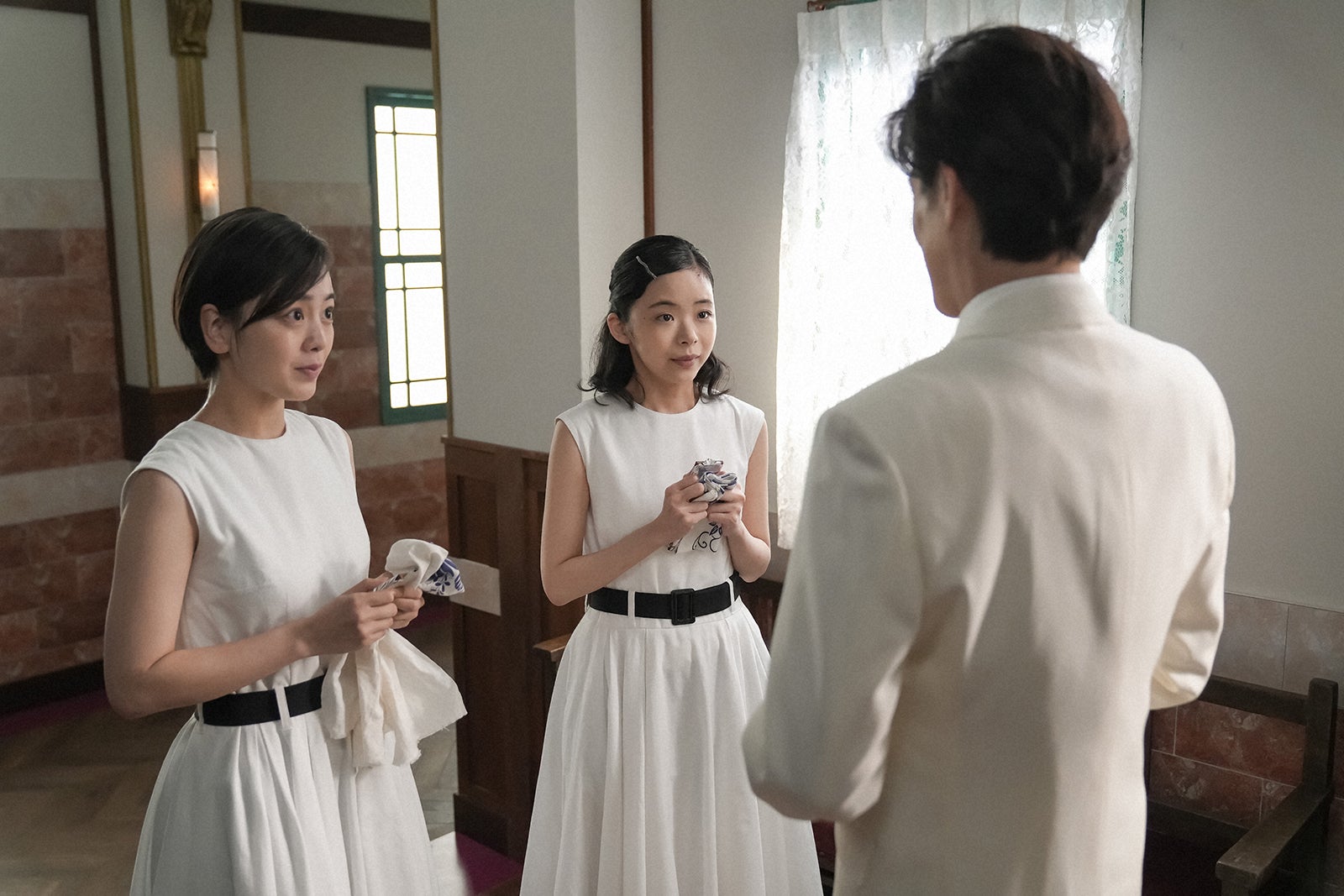 伊原六花、趣里、新納慎也「ブギウギ」第28話（C）NHK