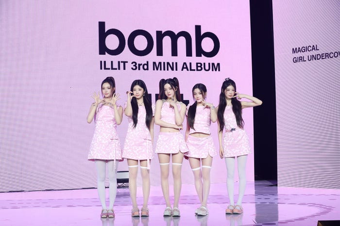 YUNAH、WONHEE、MINJU、IROHA、MOKA (P)&(C) BELIFT LAB Inc.