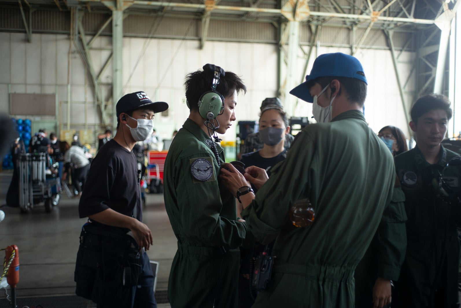 佐藤健ら／メイキング写真（C）Netflix
