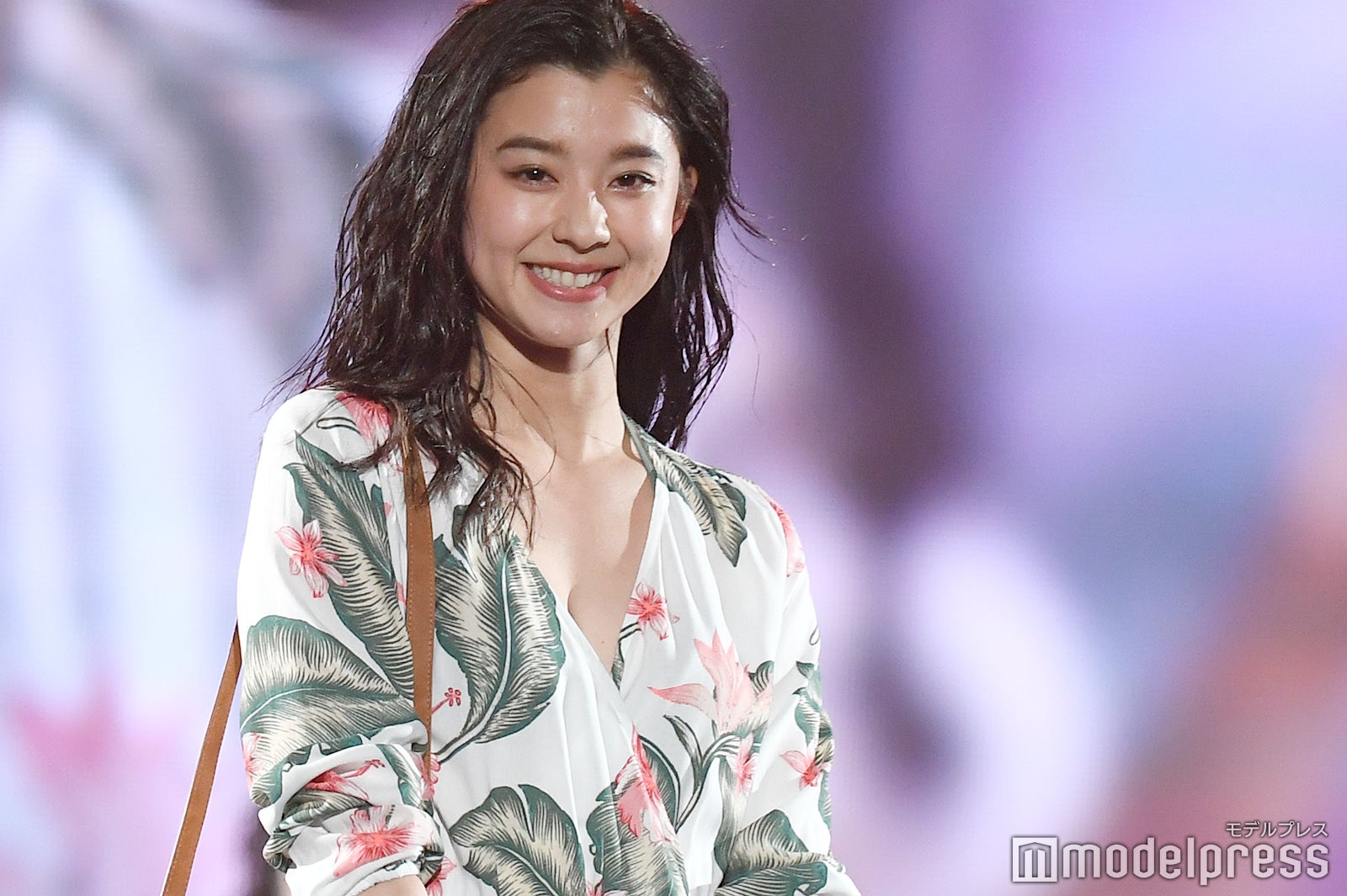 朝比奈彩（C）モデルプレス