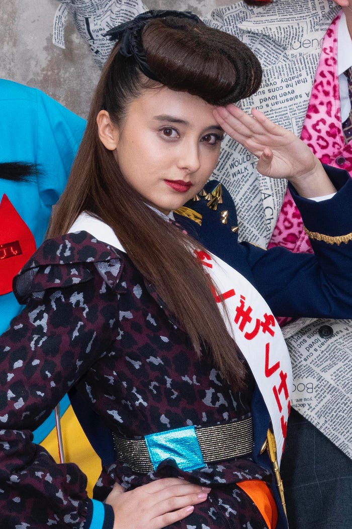 石田ニコル(C)テレビ東京