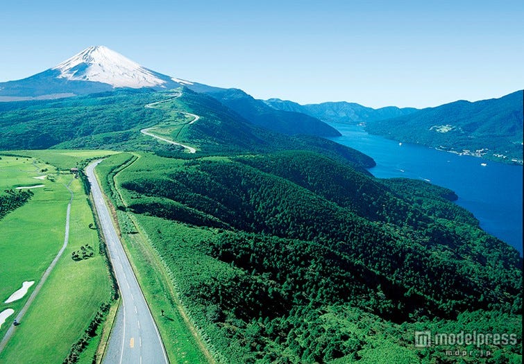 エヴァ「残酷な天使のテーゼ」が流れる音響道路開通