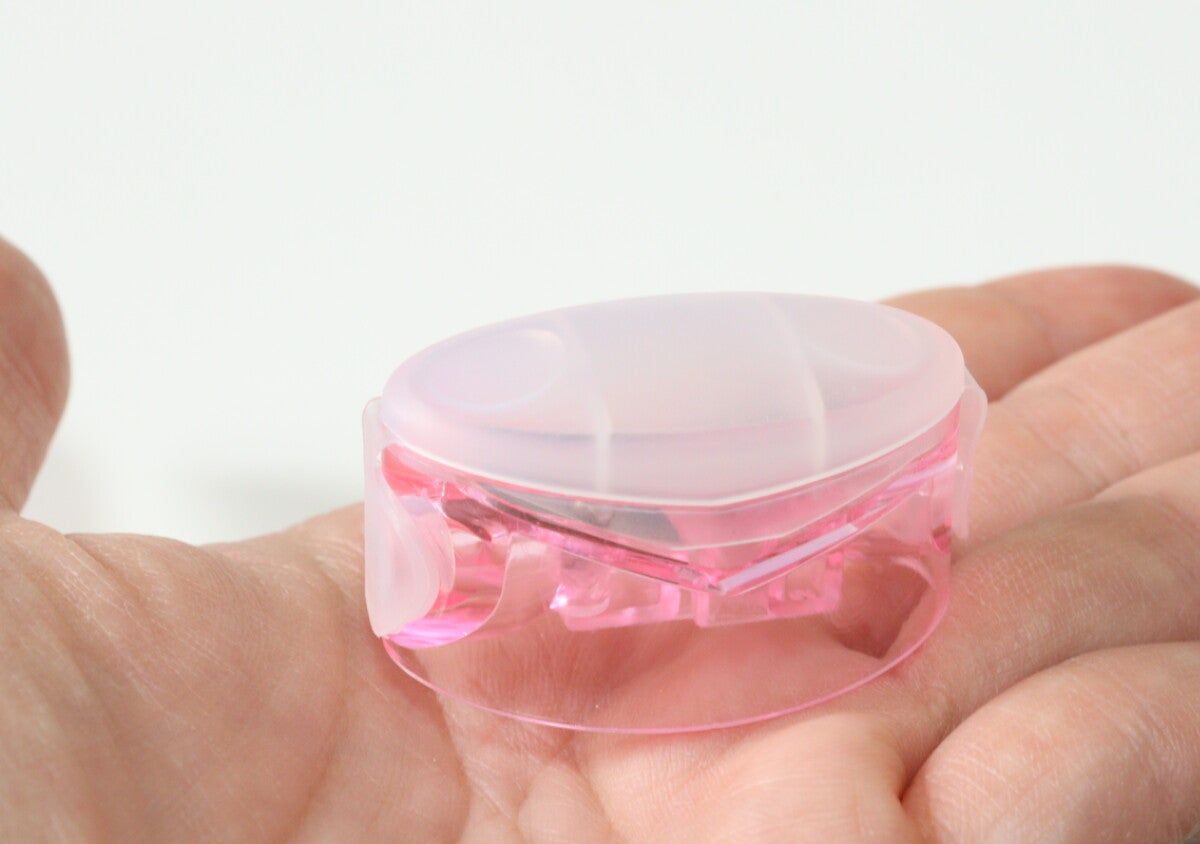 理想形に出会えた！ポーチにポイっと入れといても大丈夫な100均便利グッズ