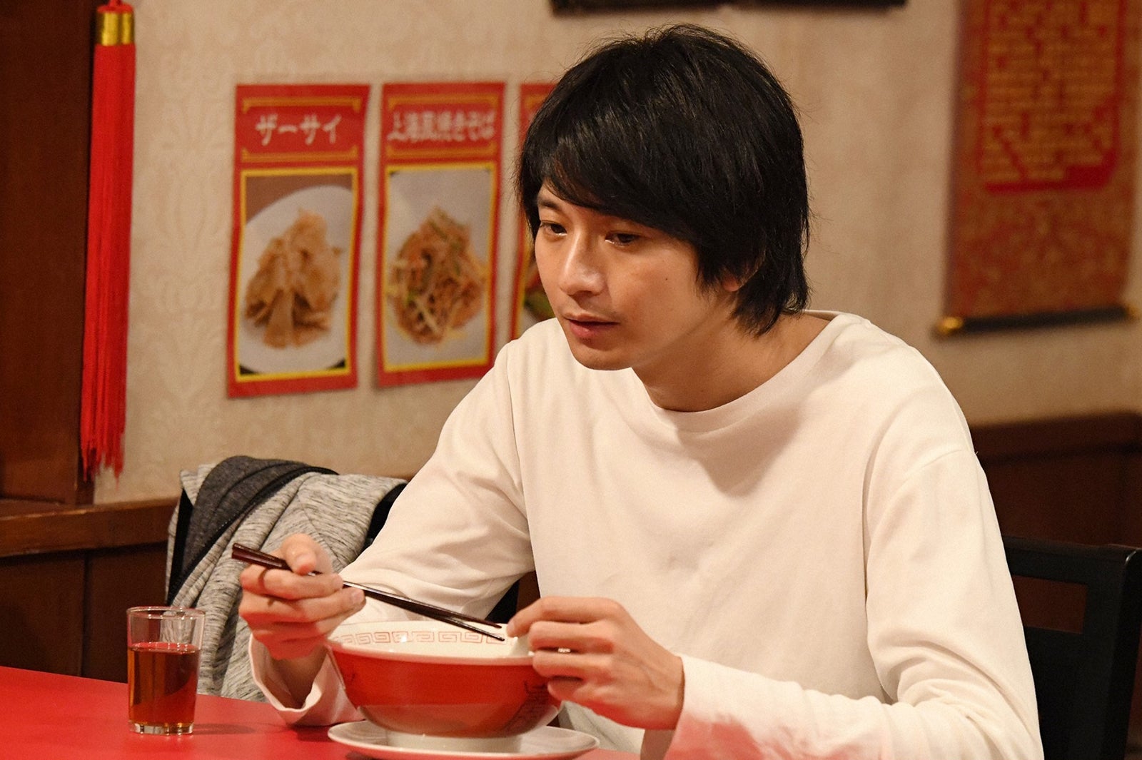 向井理／「わたし、定時で帰ります。」第4話より（C）TBS