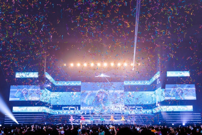 「FRUITS ZIPPER 3rd ANNIVERSARY 超めでたいライブ -さん-」より/PHOTO:ヨシモリユウナ、森好弘、高田梓