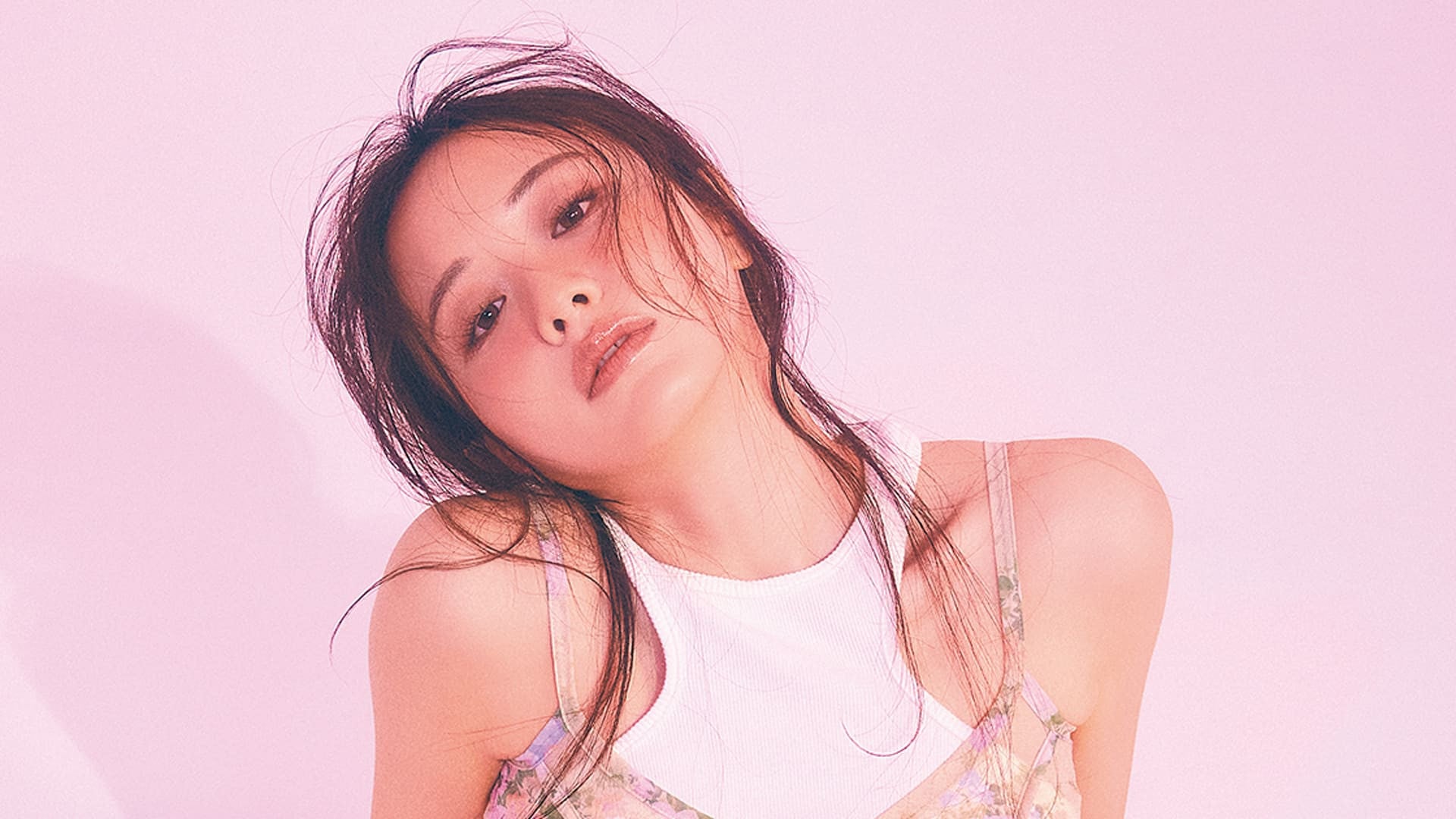 個人的にもすごく好きです♡【森香澄】が語る“ランジェリー風ビスチエ”の魅力に迫る