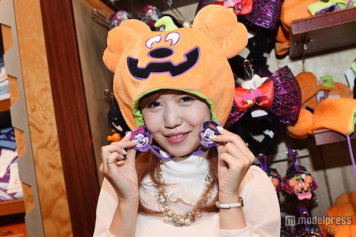 ファンキャップ(ファニー・モンスターズ)¥2800 /モデル:河西里音