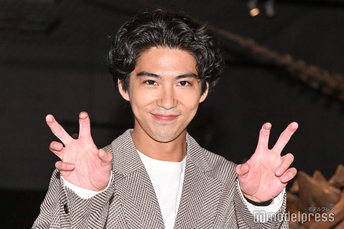 賀来賢人(C)モデルプレス