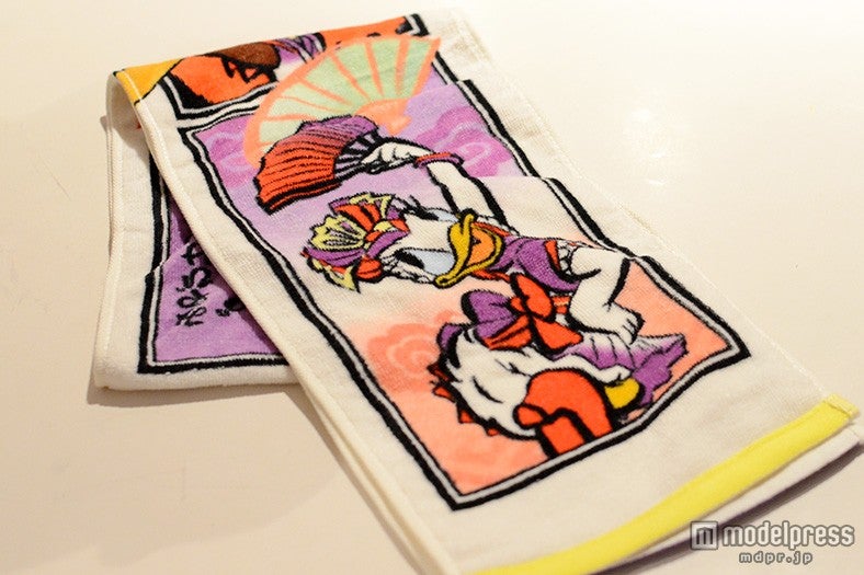 ドナルドのロングタオルにはデイジーも