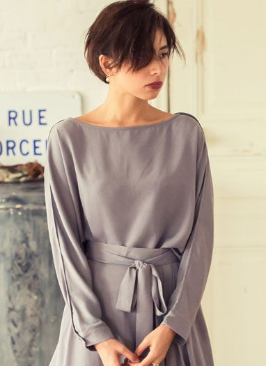 デザインドルマントップス「Re:EDIT by GALSTAR」2,298円（税込）／画像提供：Re:EDIT by GALSTAR