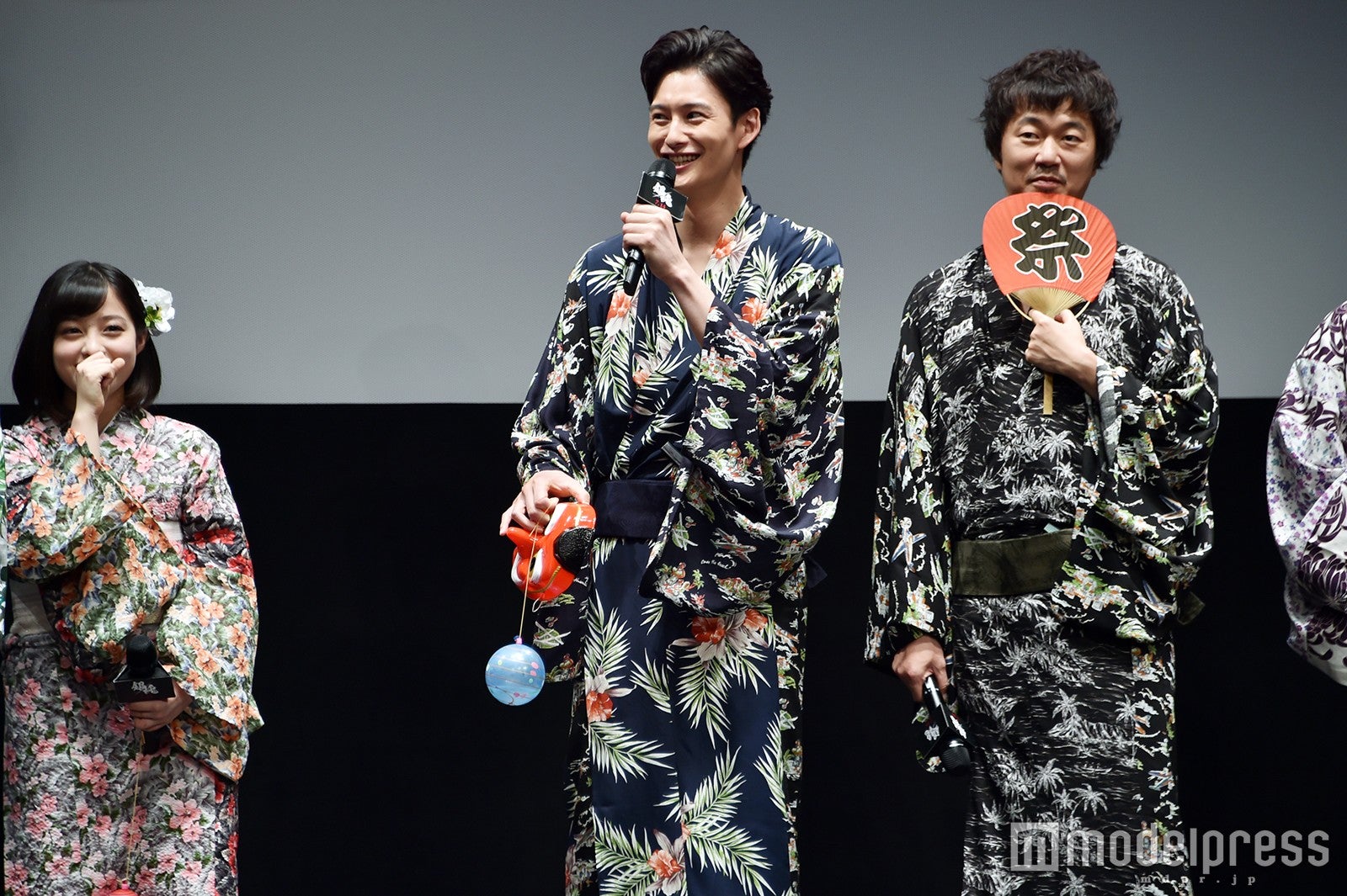 （C）モデルプレス