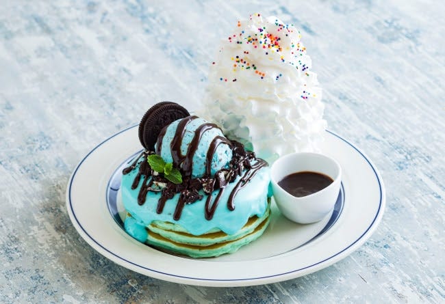 エッグスンシングス「原宿チョコミントパンケーキ」ミントの爽快感をプラスして復活