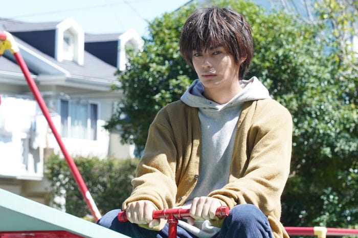 神尾楓珠「いちばんすきな花」第1話(C)フジテレビ