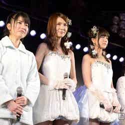AKB48メンバー、涙と笑顔の卒業公演（C）AKS