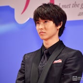 山崎賢人ヘア変遷 短髪 長髪 リーゼント 長さ 多彩アレンジで雰囲気ガラリ モデルプレス 山崎賢人ヘア変遷 短髪 長髪 リーゼント 長さ 多彩アレンジで雰囲気ガラリ モデルプレス