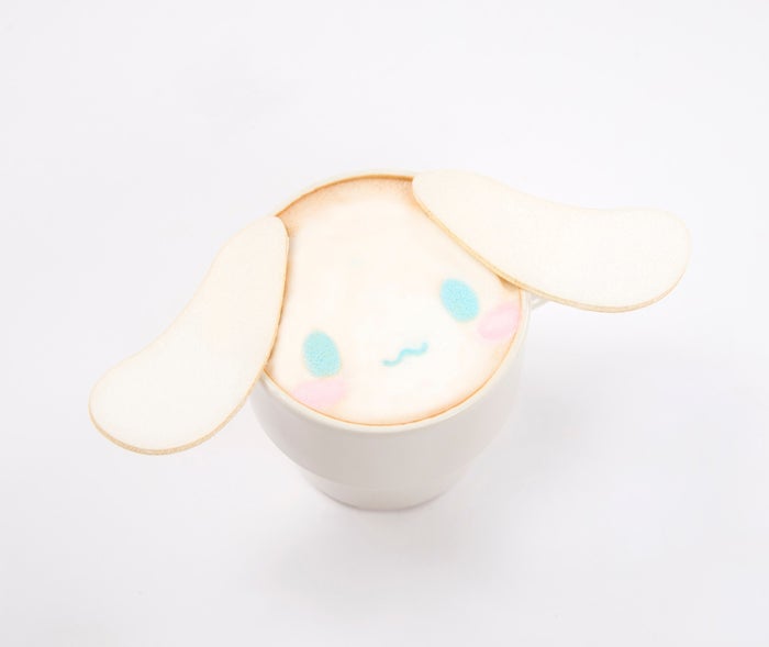 いっき飲みはダメだよ シナモンのホットラテ ¥790(C) 2001, 2019 SANRIO CO., LTD. APPROVAL NO. G601201