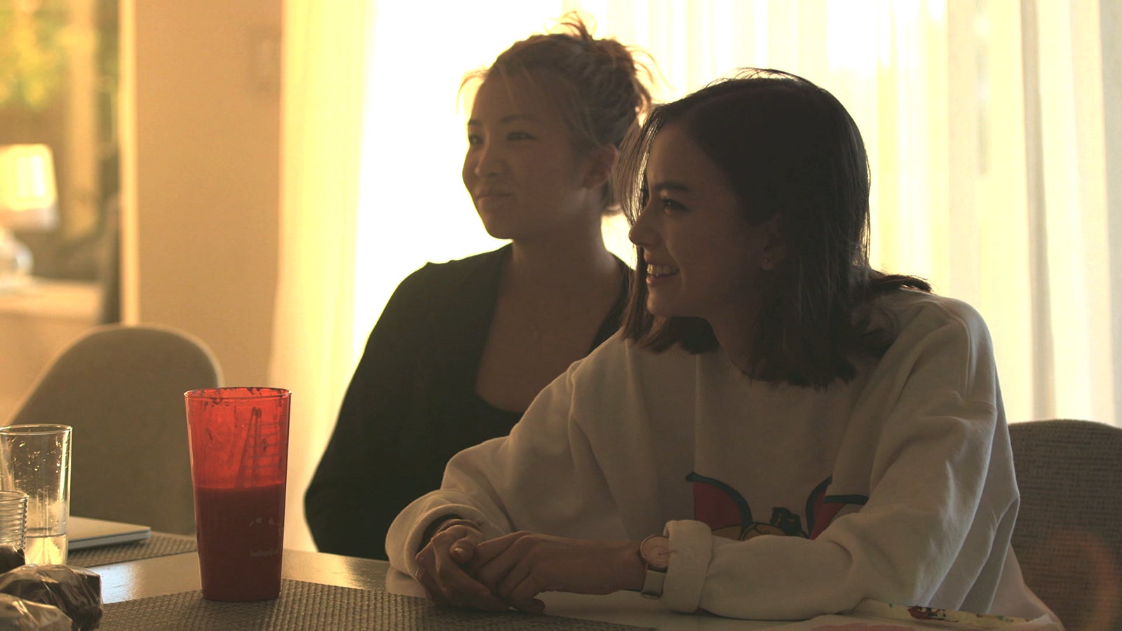 エビアン、ローレン『TERRACE HOUSE ALOHA STATE』11th WEEK（C）フジテレビ／イースト・エンタテインメント