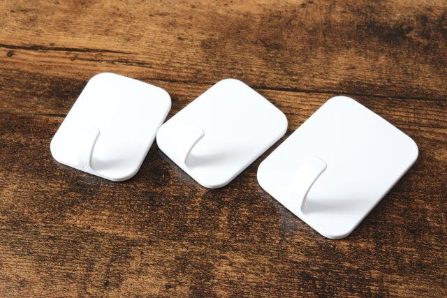 セリアの磁石タイプバスフック　樹脂