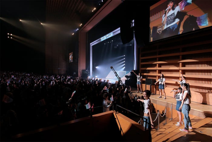 Flower(画像提供:所属事務所)