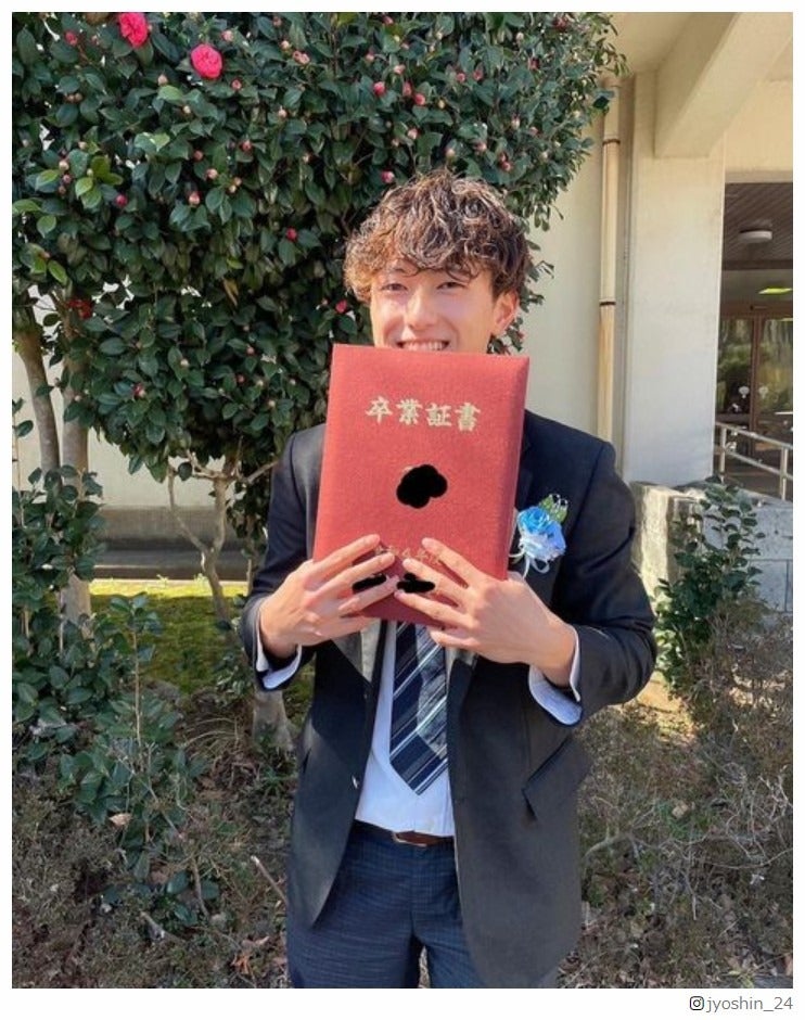 西野未姫「恋ステ」出演予定の弟・成真の高校卒業を祝福「イケメンすぎる」と話題