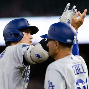 大谷翔平の2打席連発29号弾 ブルペンでハートがダイレクトキャッチ→ガッツポーズ ネット爆笑「ファン並に喜んでる」「大はしゃぎ」「大喜びでw」