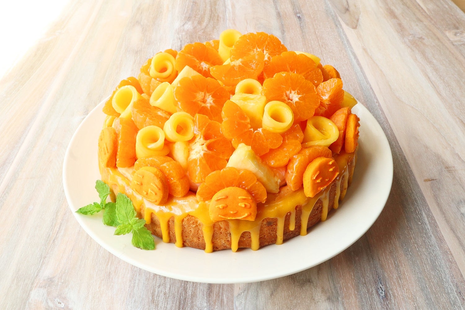 おひさまのチーズケーキ／TM &（C）2018 Eric Carle LLC.