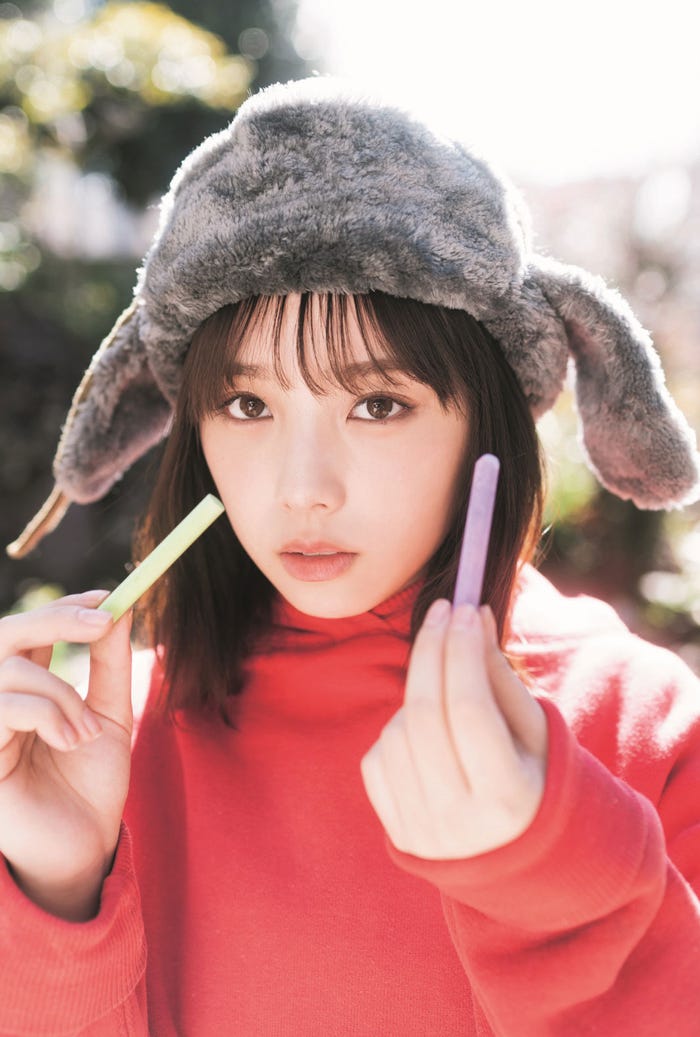 「B.L.T.2021年4月号」セブンネットショッピング購入特典ポストカード/与田祐希(乃木坂46)(提供写真)