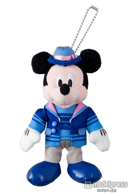 ぬいぐるみバッジ(1700 円)/(C)Disney