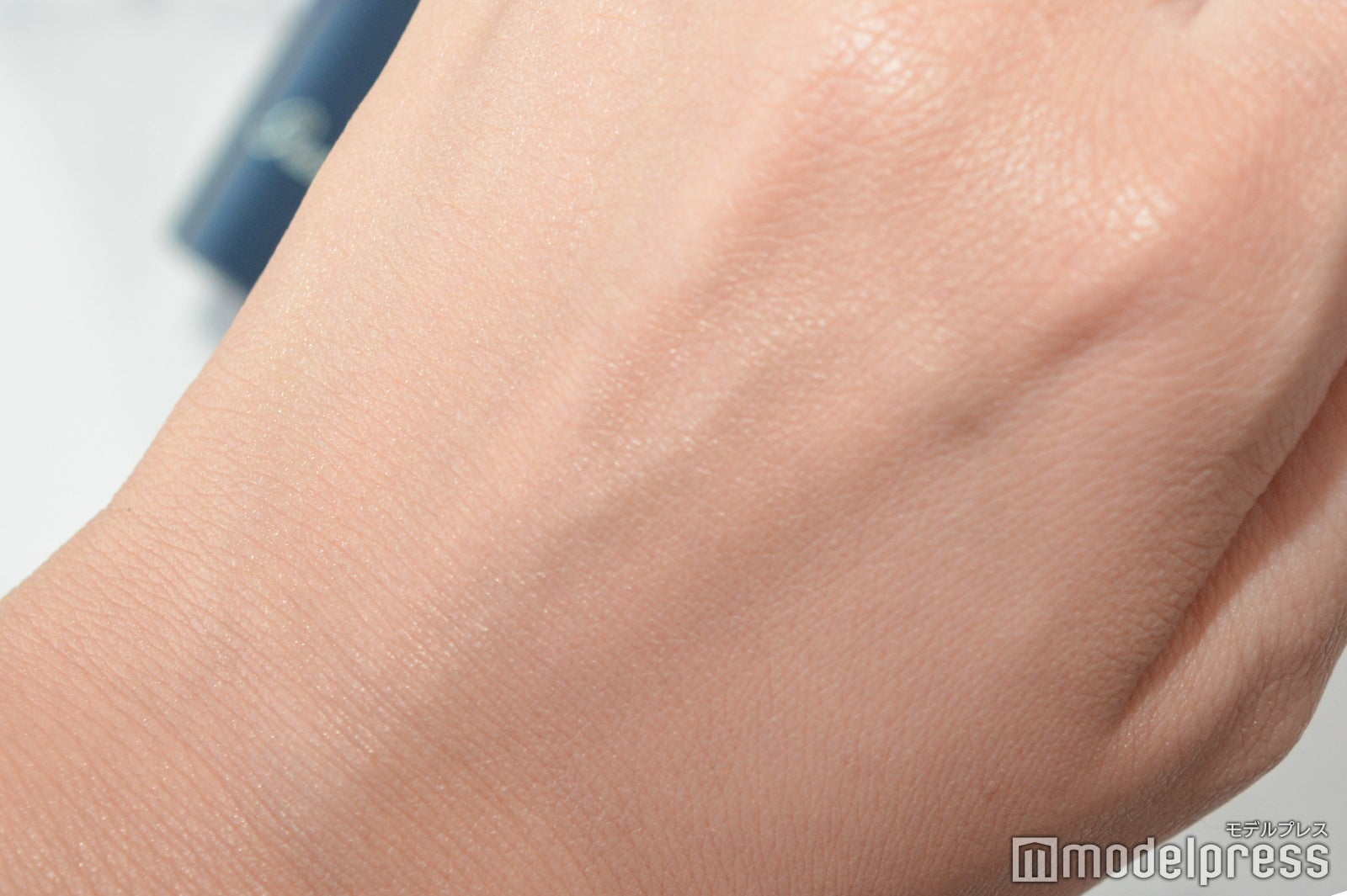 カバー力とナチュラルなツヤ感を両立（C）モデルプレス